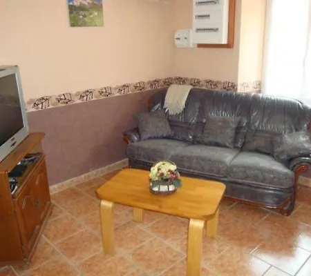 Meuble De La Tour Дом отдыха *